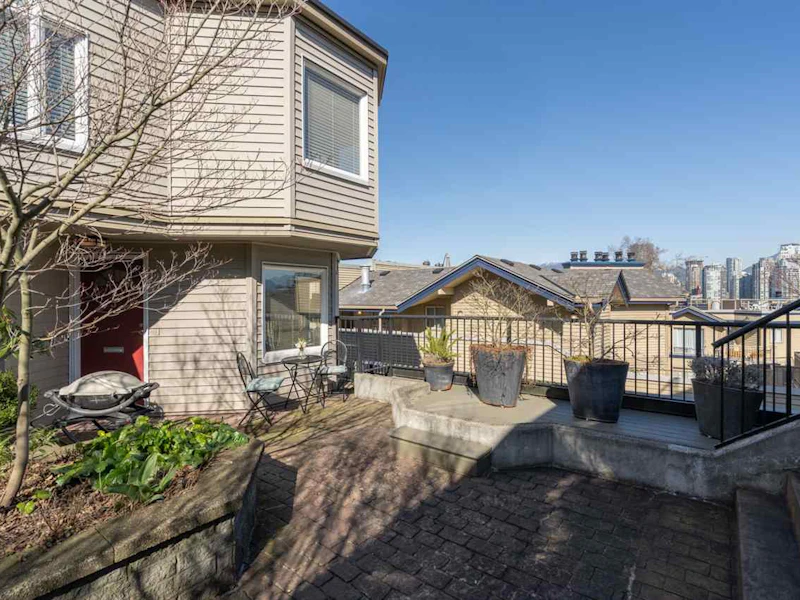 5 - 1101 W 8th Avenue, Vancouver BC V6H 1C5