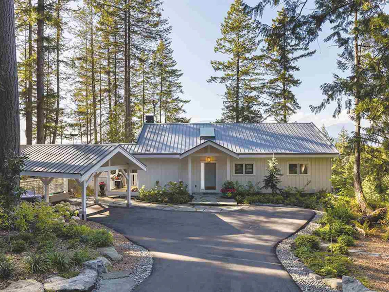 914 Windjammer Road, Bowen Island BC V0N 1G2