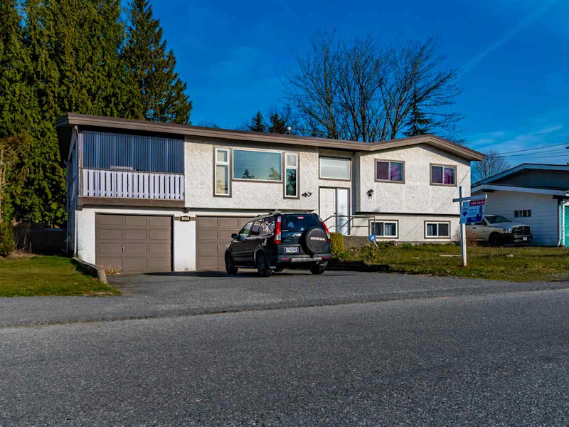 2346 Southdale Crescent, Abbotsford BC V2T 1C8