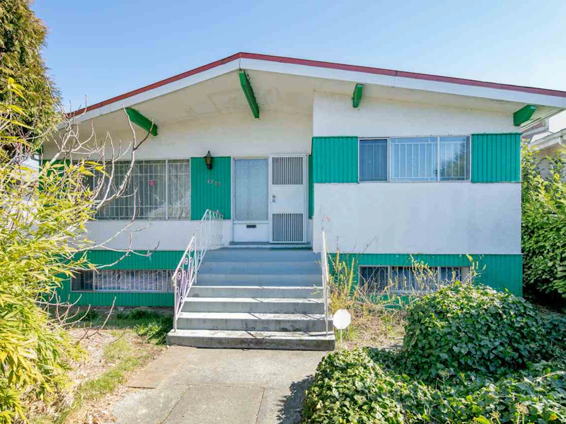 5968 Knight Street, Vancouver BC V5P 2V5