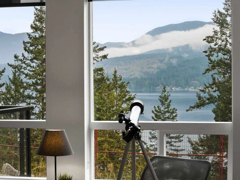 101 - 5780 Marine Way, Sechelt BC