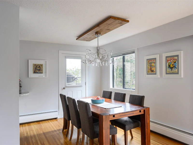310 - 2125 W 2nd Avenue, Vancouver BC V6K 1H7
