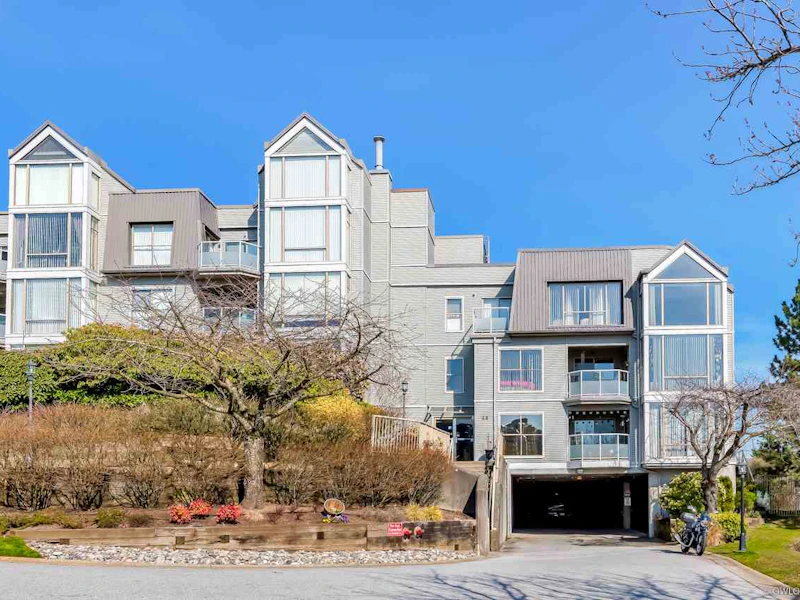 201 - 48 Richmond Street, New Westminster BC V3L 5P4