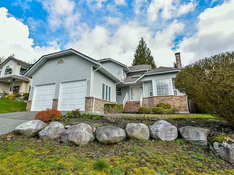 300 Roche Point Drive, North Vancouver BC V7G 2M2