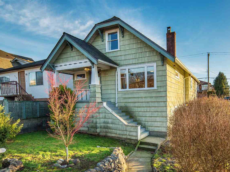 304 E 37th Avenue, Vancouver BC V5W 1E7