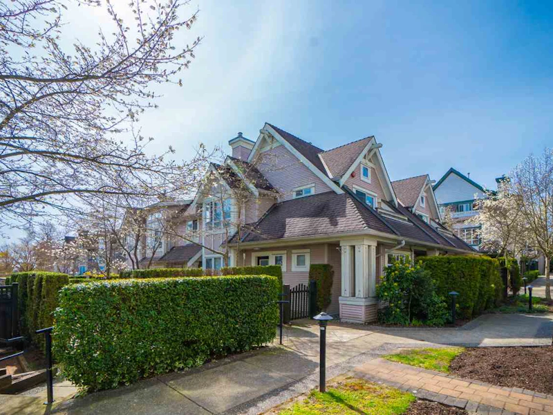 7429 Magnolia Terrace, Burnaby BC V5E 4K8