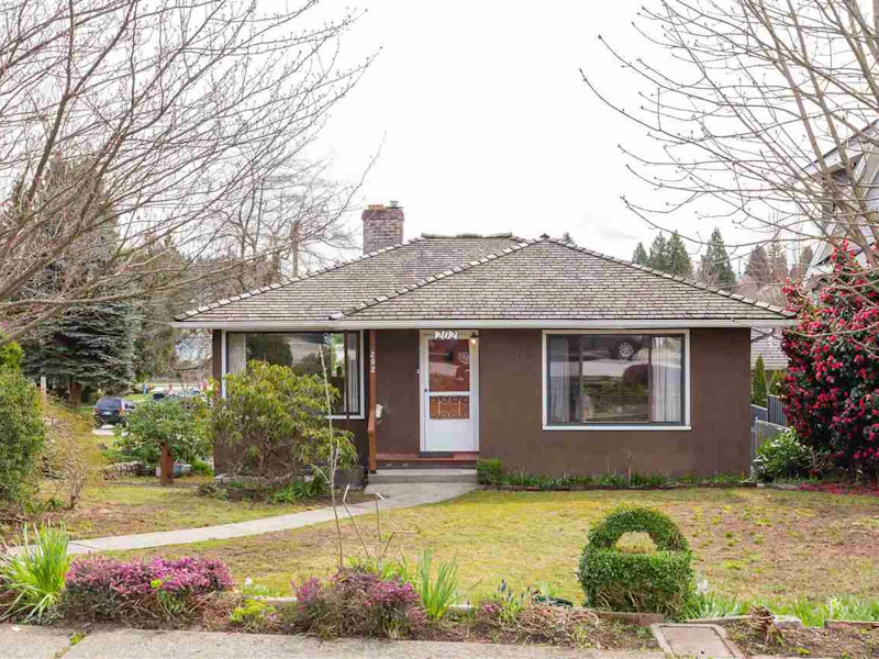202 Blackman Street, New Westminster BC V3L 2A7