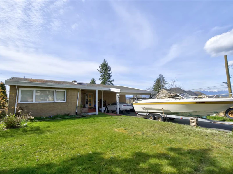 10981 129th Street, Surrey BC V3T 3J1