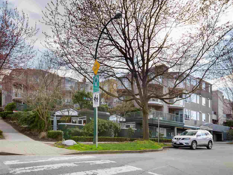 207 - 908 W 7th Avenue, Vancouver BC V5Z 1C3