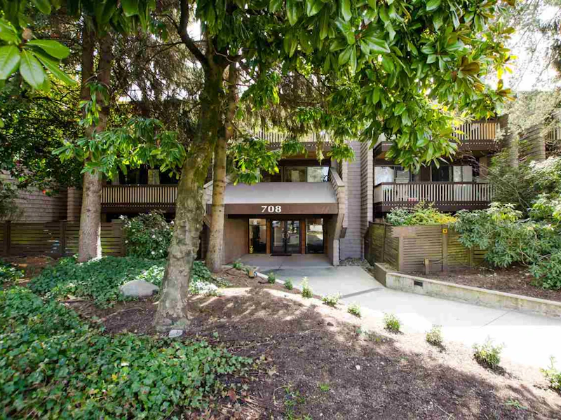 302 - 708 Eighth Avenue, New Westminster BC V3M 2R3
