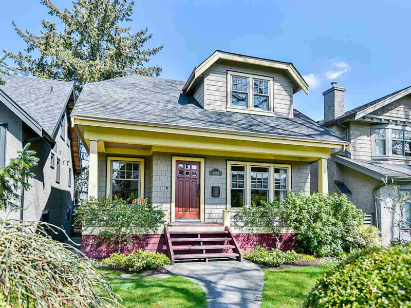 1 - 285 W 22nd Avenue, Vancouver BC V5Y 2G3