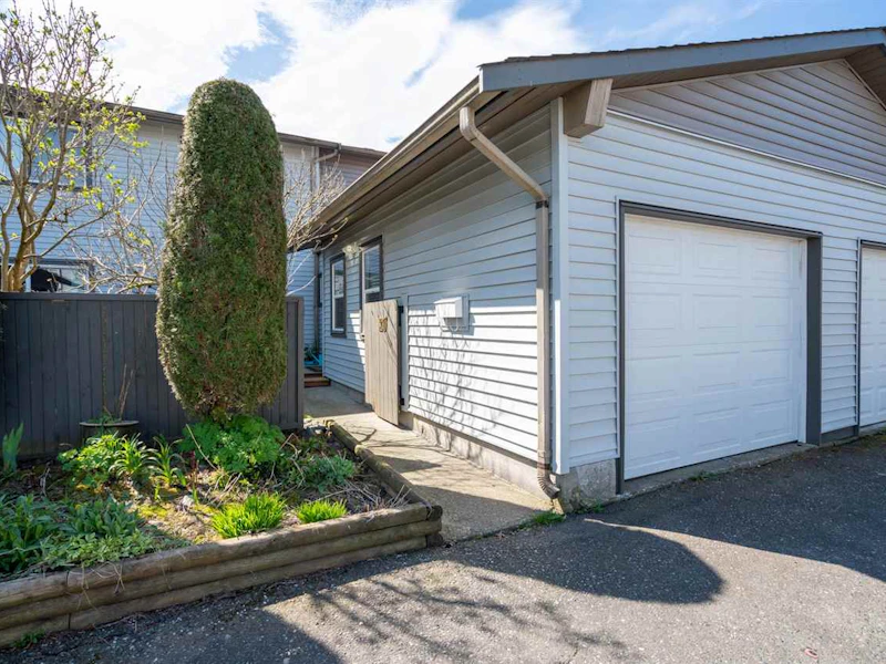 29 - 46689 First Avenue, Chilliwack BC V2P 1X5