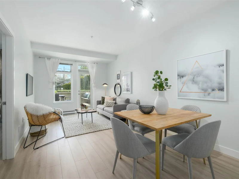 102 - 5692 Kings Road, Vancouver BC V6T 1K8