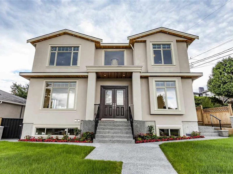 5050 Buxton Street, Burnaby BC V5H 1J6