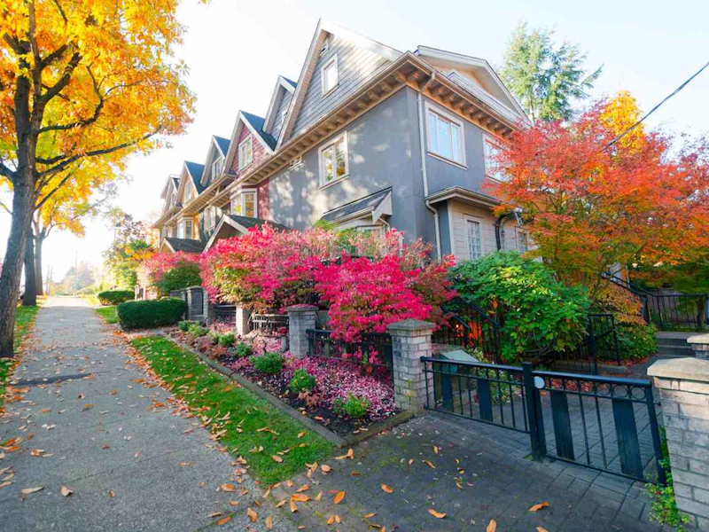 2261 Carolina Street, Vancouver BC V5T 4W4