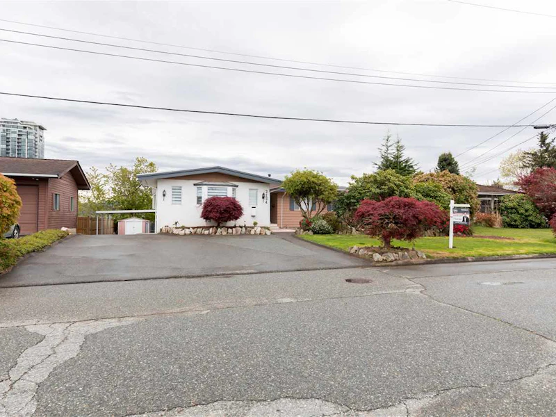 2124 Lonsdale Crescent, Abbotsford BC V2T 1C4