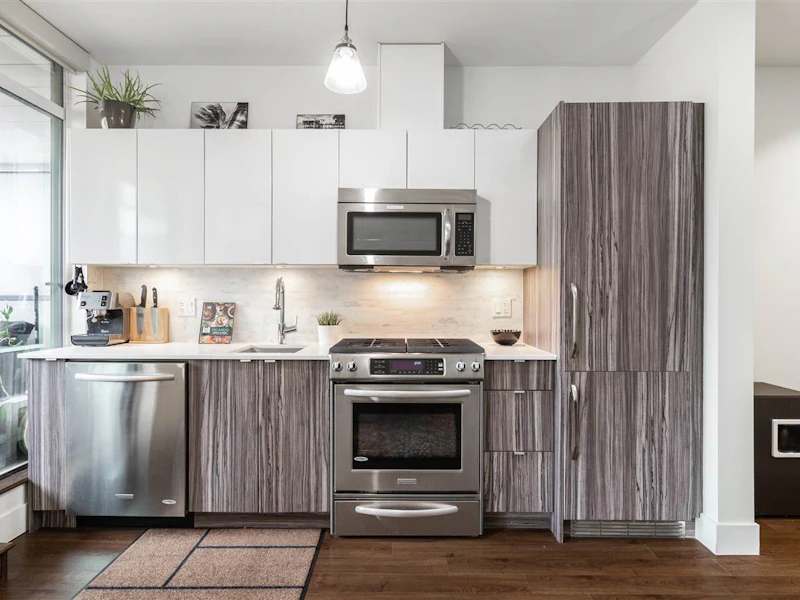 312 - 2250 Commercial Drive, Vancouver BC V5N 5P9