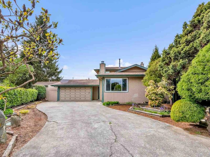 8271 Demorest Place, Richmond BC V7A 4N4