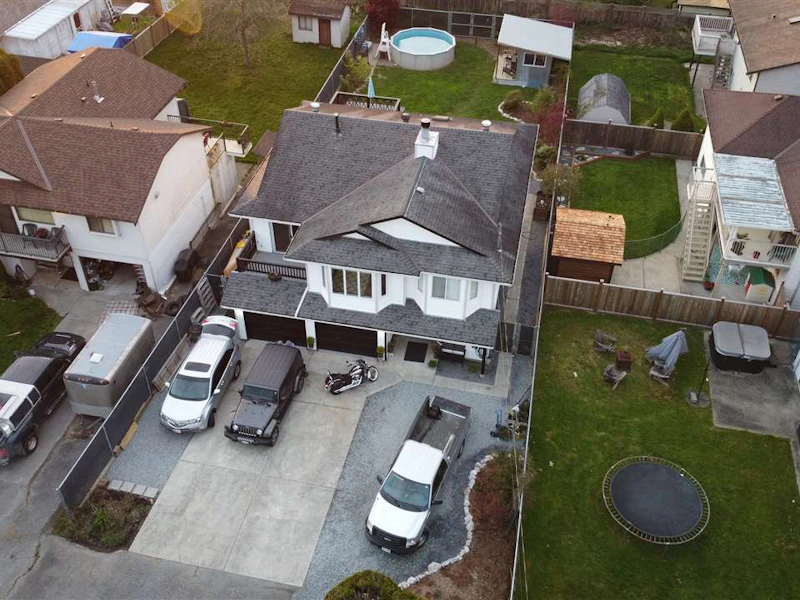 20189 Wharf Street, Maple Ridge BC V2X 1A4