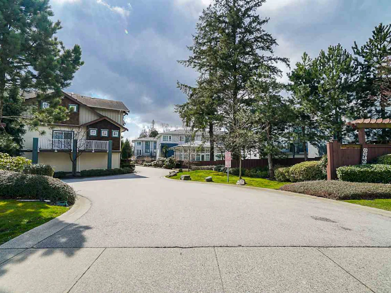 9 - 16588 Fraser Highway, Surrey BC V4N 0G5