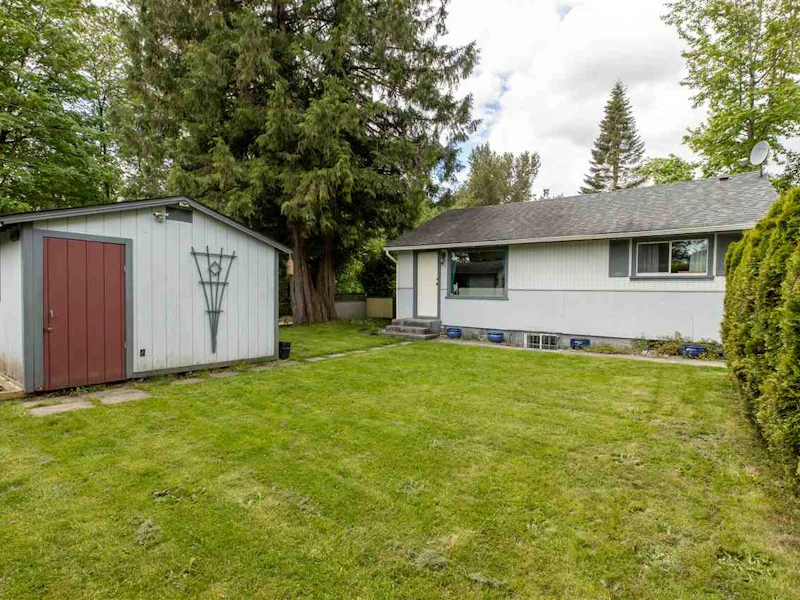 31791 Hillcrest Avenue, Mission BC V2V 1K7