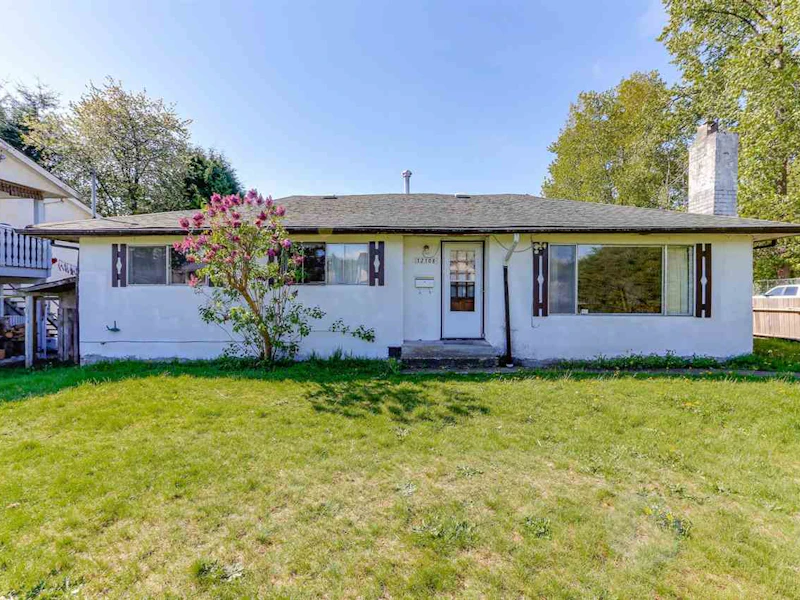 12108 95a Avenue, Surrey BC V3V 1P8
