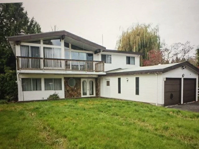 25240 72nd Avenue, Langley BC V4W 1H6