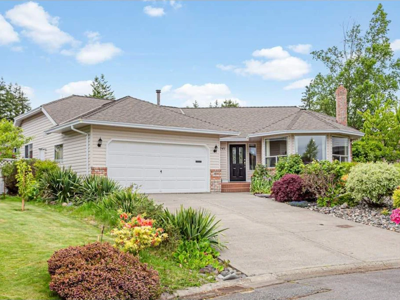 14041 19a Avenue, Surrey BC V4A 7P4