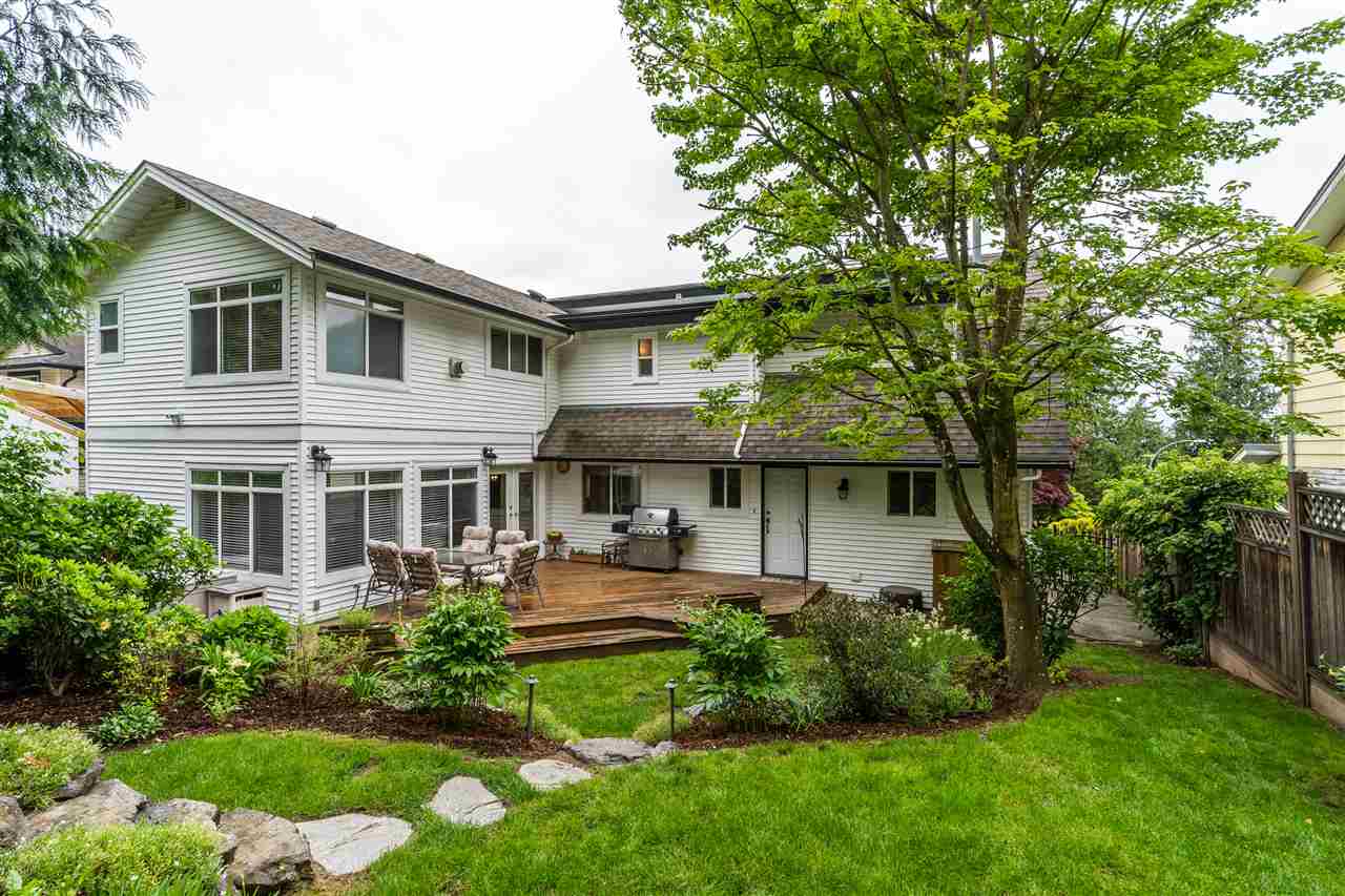 2248 Champlain Dr  