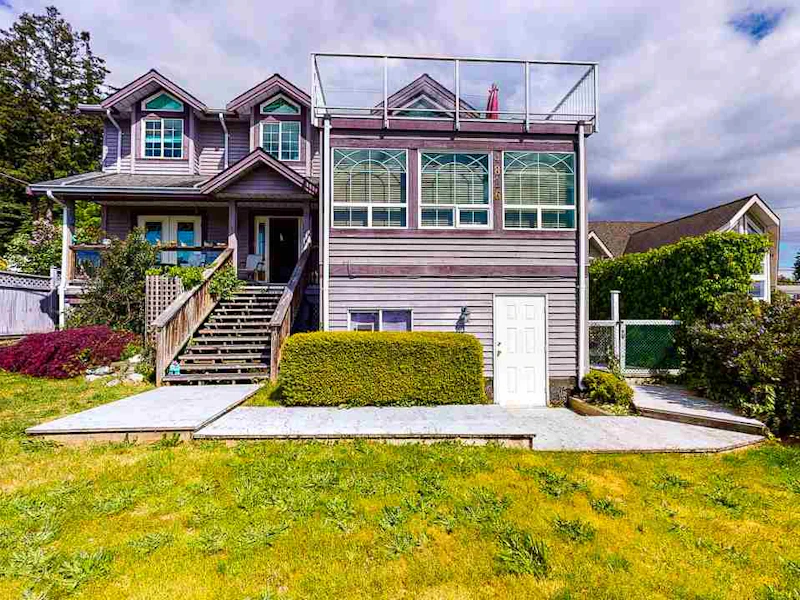 4826 Sunshine Coast Highway, Sechelt BC