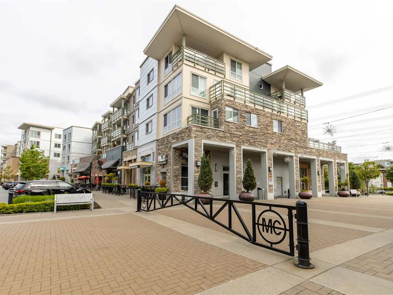 202 - 15775 Croydon Drive, Surrey BC V3Z 2L6