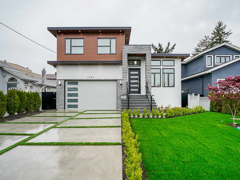 7923 Graham Avenue, Burnaby BC V3N 1V8