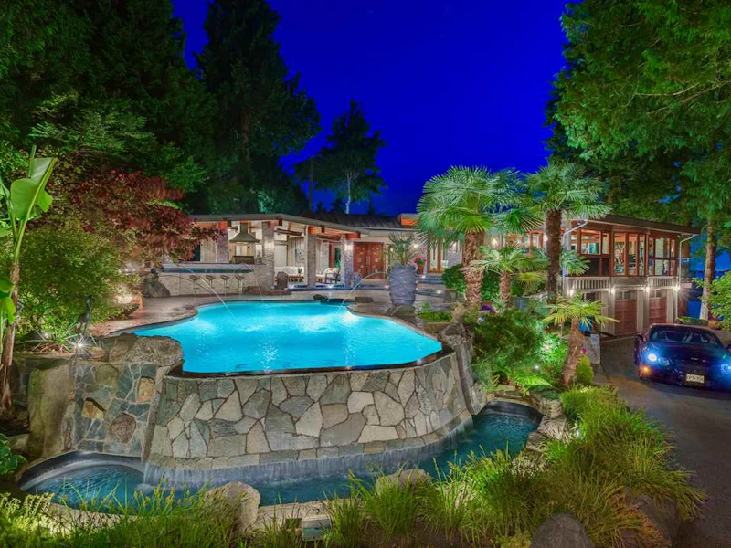13467 Crescent Road, Surrey BC V4P 1J5