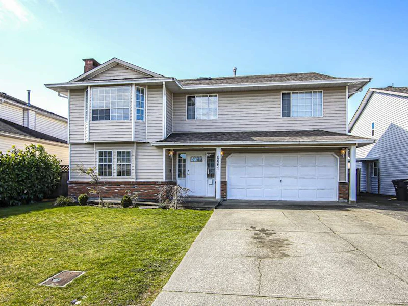 8061 123rd Street, Surrey BC V3W 3V5