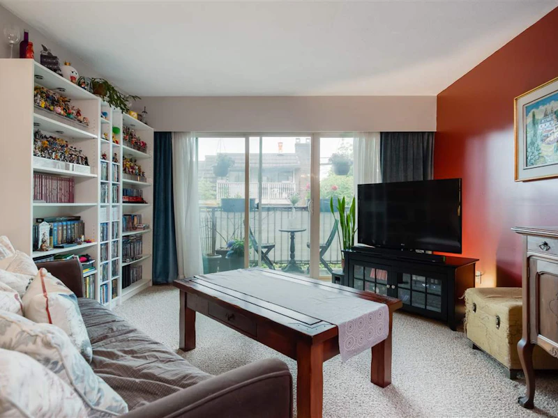 103 - 225 W 3rd Street, North Vancouver BC V7M 1E9