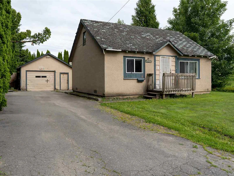 8952 Edward Street, Chilliwack BC V2P 4E1