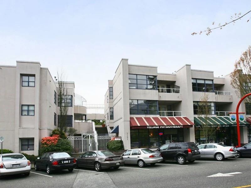 207 - 3151 Woodbine Drive, North Vancouver BC V7R 2S4