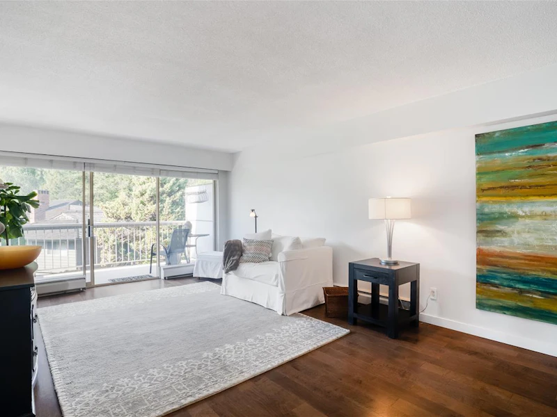 1257 - 235 Keith Road, West Vancouver BC V7T 1L5