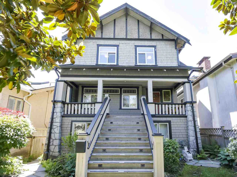 2160 W 37th Avenue, Vancouver BC V6M 1N8