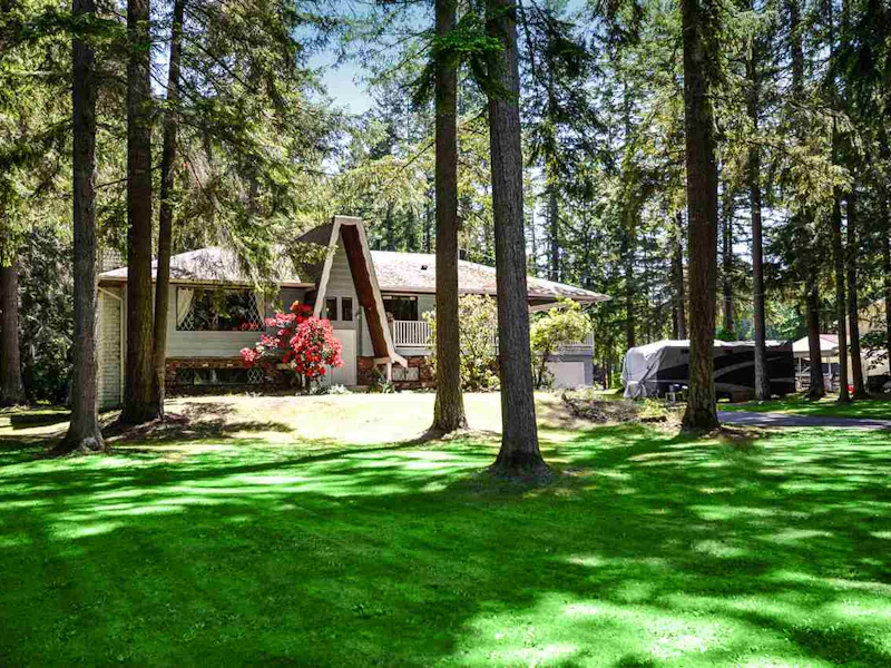 2110 198th Street, Langley BC V2Z 1Y8