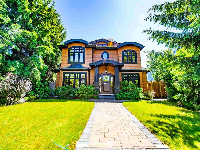 4042 W 11th Avenue, Vancouver BC V6R 2L3