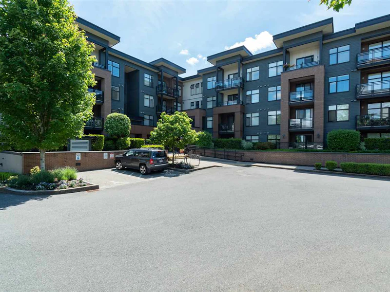 302 - 20068 Fraser Highway, Langley BC V3A 0H2