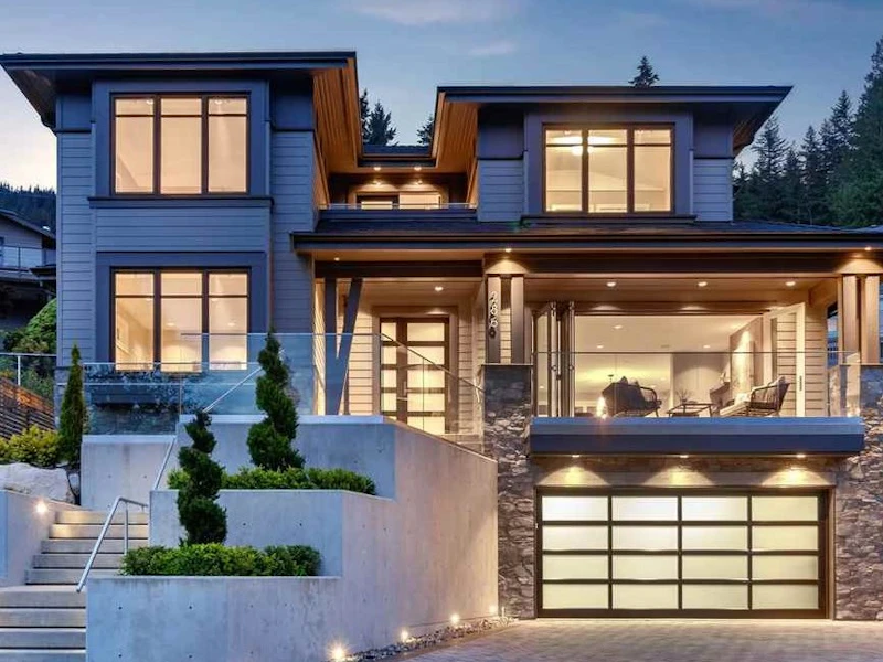 286 Monteray Way, North Vancouver BC