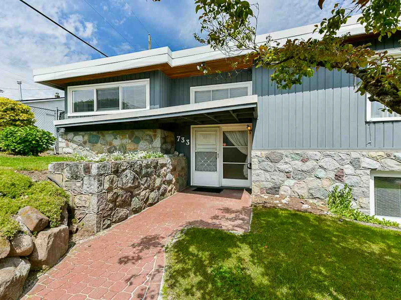 733 Mckay Street, New Westminster BC V3L 4T6