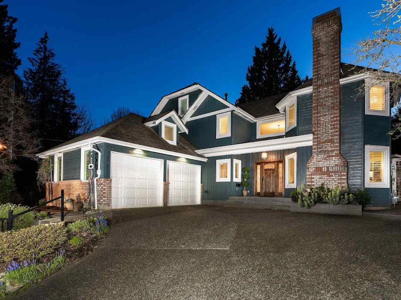3003 Griffin Place, North Vancouver BC V7R 4W9