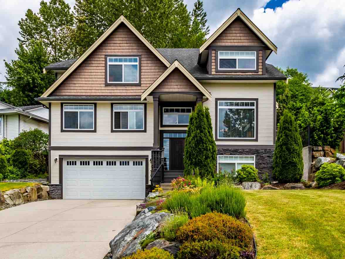 3971 Waterton Cres  