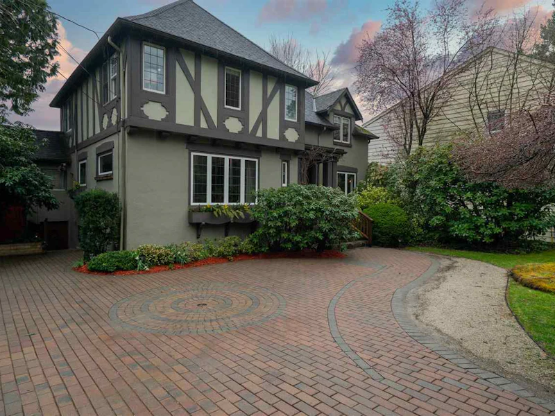 3240 Sw Marine Drive, Vancouver BC V6N 3Y6