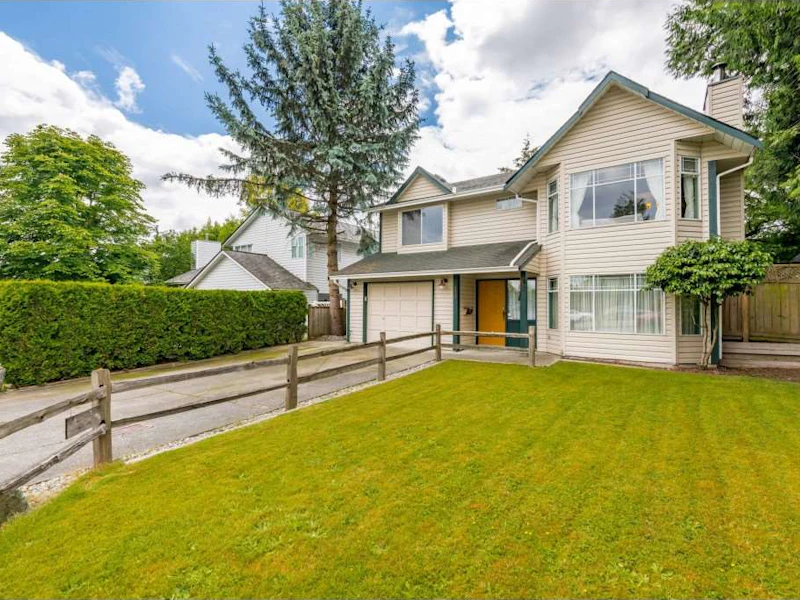 6079 173a Street, Surrey BC V3S 6Y3