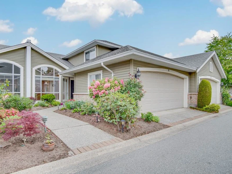 26 - 2672 151st Street, Surrey BC V4P 1A1