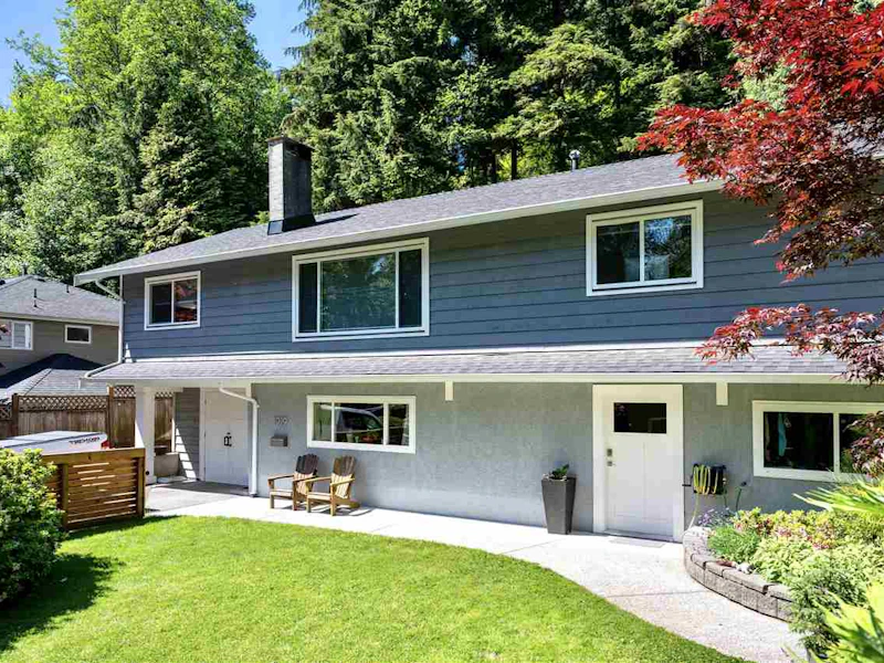 1919 Arborlynn Drive, North Vancouver BC V7J 2V7
